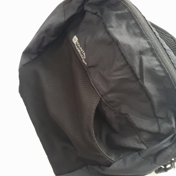 Mountain Warehouse Large Hip Bag - Picture 2 of 12